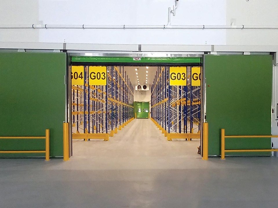 Cold rooms and special doors for supermarkets & retail stores