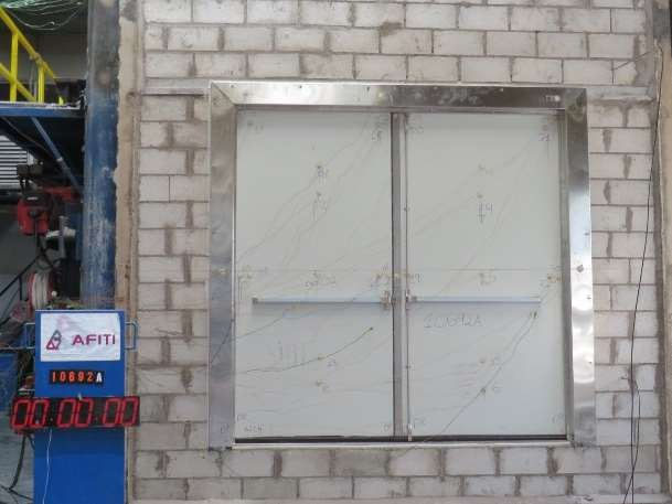 AMP Πυράντοχη ανοιγόμενη δίφυλλη πόρτα για ψυκτικούς θαλάμους